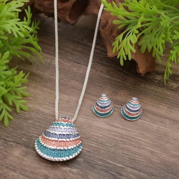 Seashell Nautical Necklace & Earrings - Picture 1 of 3